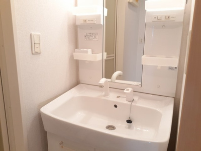 【洗面所】 | アンソレイユ | 脱衣スペースもあります