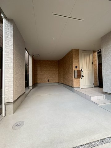 八王子市田町戸建の駐車場