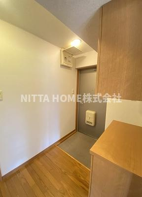 丹波篠山市東吹の賃貸マンションの玄関|十分なスペースの玄関です◆