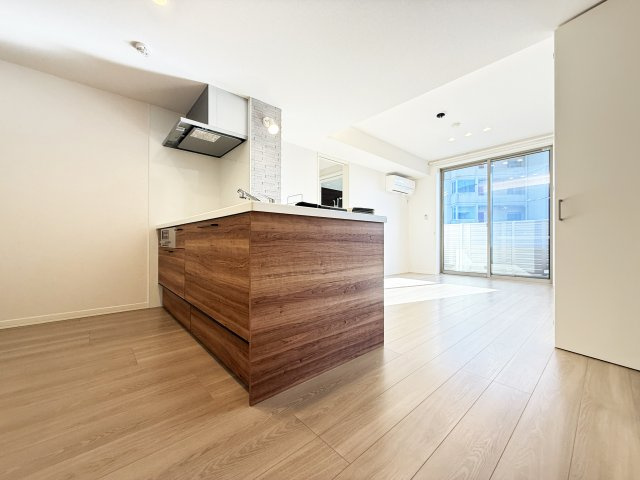 ベレオガーデンズHATAの居間・リビング