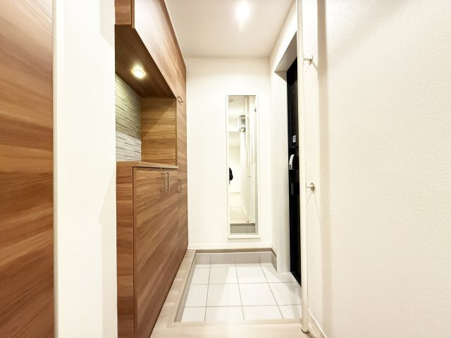 ベレオガーデンズHATAの玄関