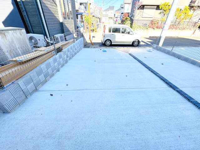 柏市花野井新築戸建【花野井小学校：7分】の駐車場|1号棟駐車スペース