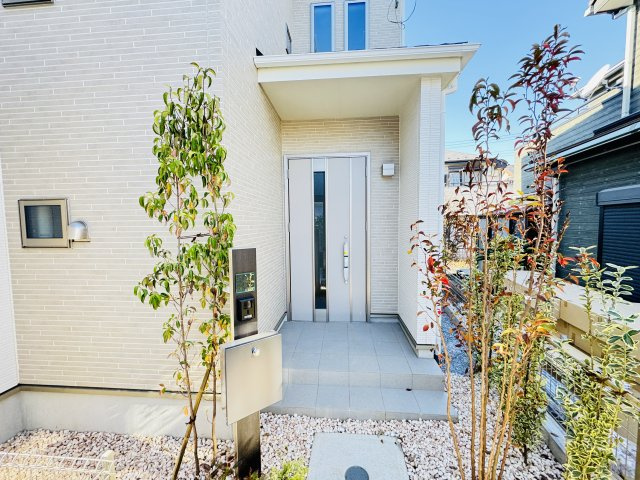 柏市花野井新築戸建【花野井小学校：7分】のエントランス|エントランス・玄関ポーチ