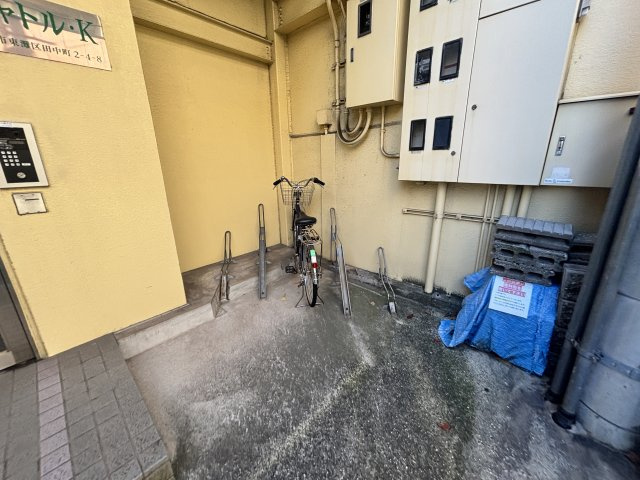 シャトル・Kの駐車場