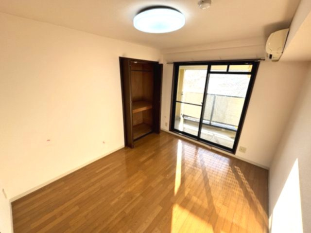 シャトル・Kの居間・リビング