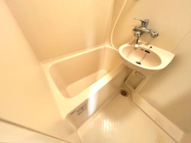 シャトル・Kの浴室