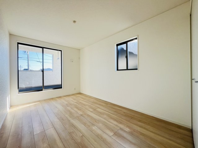 高浜市神明町6丁目2-33、34、35『仲介手数料無料』新築戸建ての洋室