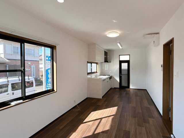 都城市安久町の中古一戸建のキッチン