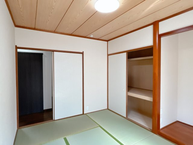 都城市安久町の中古一戸建の和室