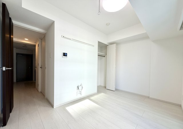 ディアレイシャス大須観音IIIの居間・リビング