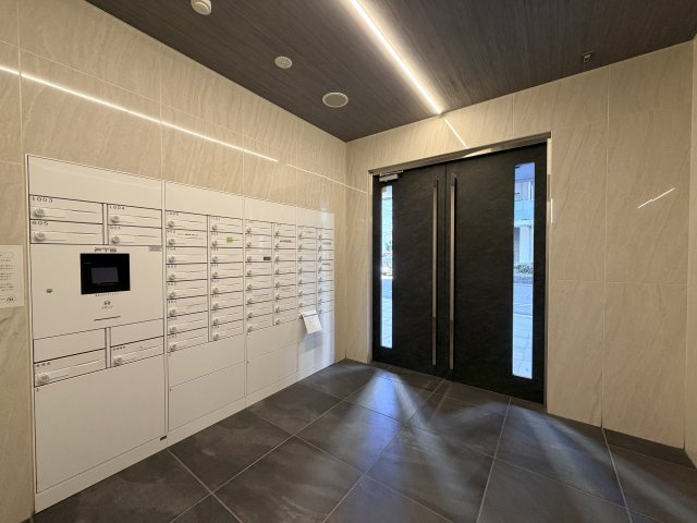 ディアレイシャス大須観音IIIのロビー