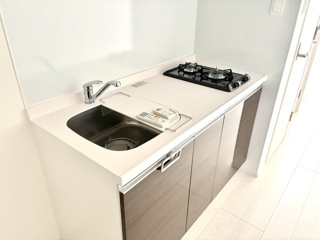 ディアレイシャス大須観音IIIのキッチン