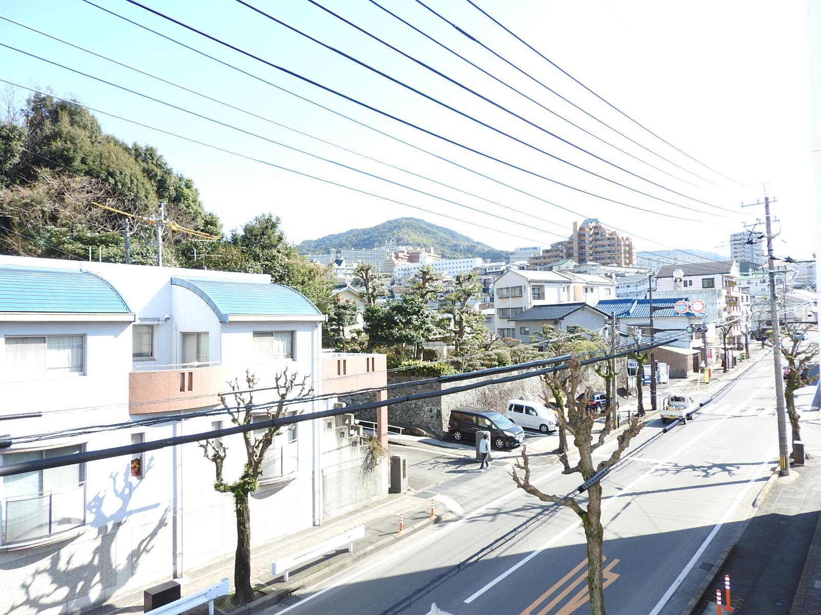 modern palazzo 文教のバルコニー