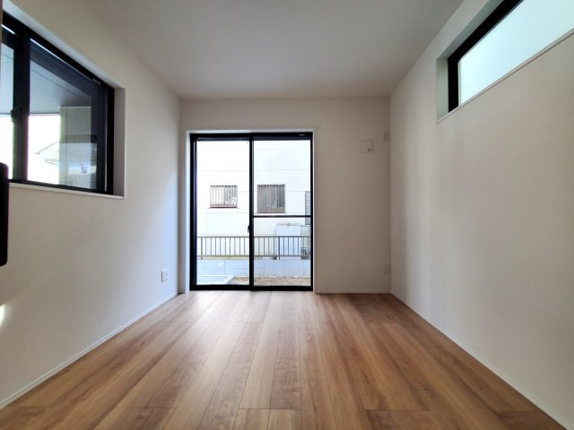 三郷市　寄巻　新築戸建　全1棟の洋室|ゆったりした洋室です