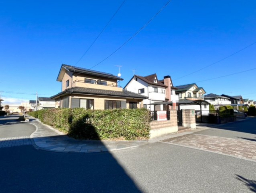 【中古戸建】太田市城西町の外観|■外観｜閑静な住宅街で始める新しい暮らし♪開放的な毎日をあなたへ(^^♪