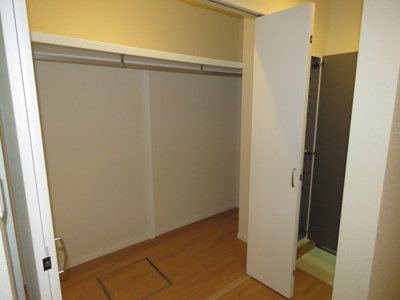 【収納】 | アークシティ霞ヶ関 | 1階玄関傍収納