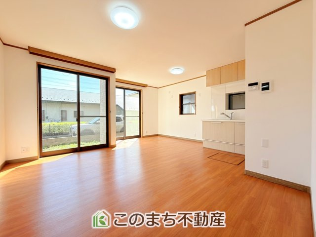 KEM宇都宮市南町1期の居間・リビング|全室南向きで陽当たりの良い間取りです
