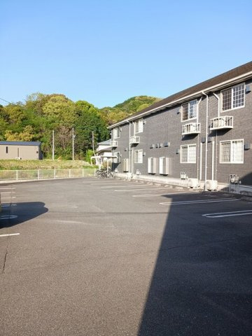 サンハウスヨシキＣの駐車場