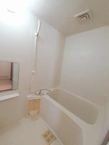 アメニティハイツ　Ｅの浴室