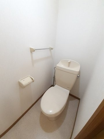 アメニティハイツ　Ｅのトイレ