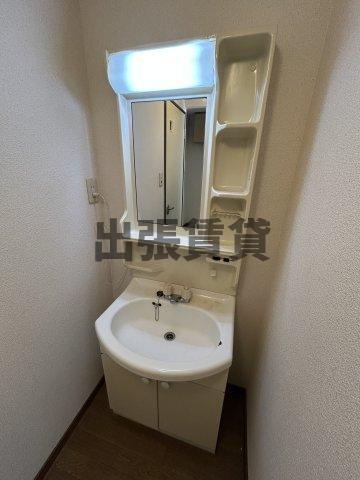 仲介手数料0！！サンブライト城西の独立洗面台