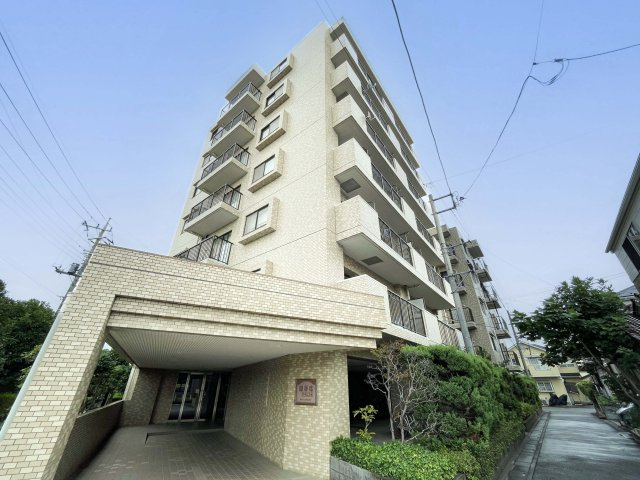 越谷北ローヤルコーポの外観