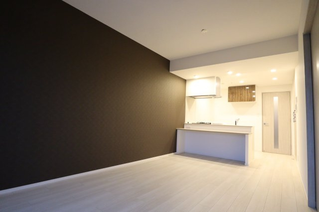 スプランディッド新大阪VIIの居間・リビング