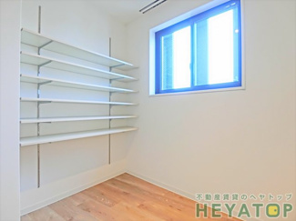 【内装】 | 洋室３.２帖（同仕様写真）