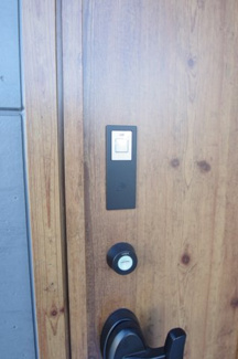 【エントランス】 | 【仲介手数料無料！！】府中市若松町3丁目　新築戸建て（全4棟）1号棟　6180万円