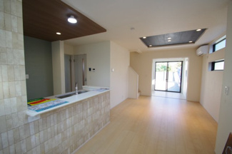 【その他】 | 【仲介手数料無料！！】府中市若松町3丁目　新築戸建て（全4棟）1号棟　6180万円 | 折り上げ天井