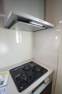 【キッチン】 | 【仲介手数料無料！！】府中市若松町3丁目　新築戸建て（全4棟）1号棟　6180万円