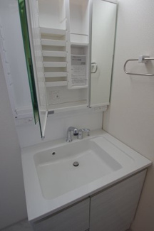 【独立洗面台】 | 【仲介手数料無料！！】府中市若松町3丁目　新築戸建て（全4棟）1号棟　6180万円