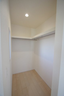 【寝室】 | 【仲介手数料無料！！】府中市若松町3丁目　新築戸建て（全4棟）1号棟　6180万円