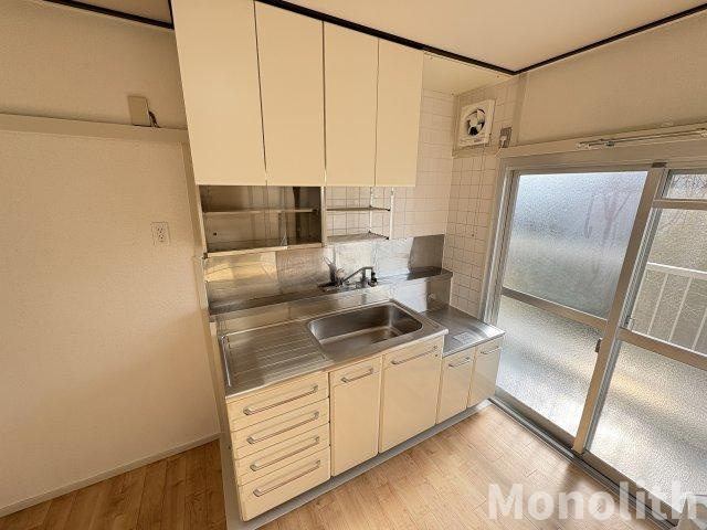 鶴山台60号棟のキッチン