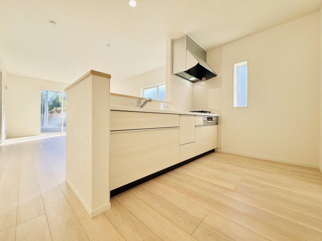 高崎市下里見町の外観|駐車スペース2台可！！