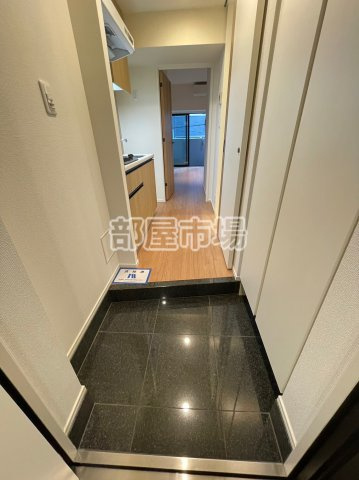 ステージグランデ新御徒町アジールコートの玄関