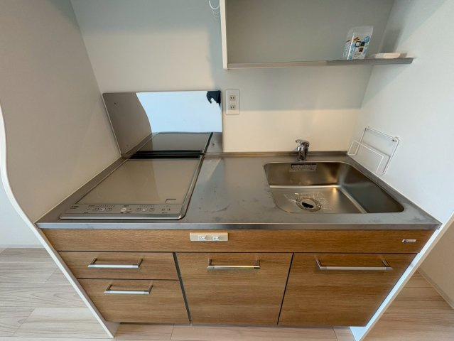 セレニテ難波グランデノールのキッチン