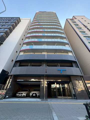 セレニテ難波グランデノールの外観