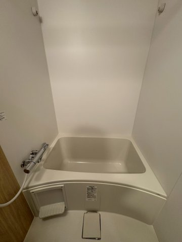 セレニテ難波グランデノールの浴室