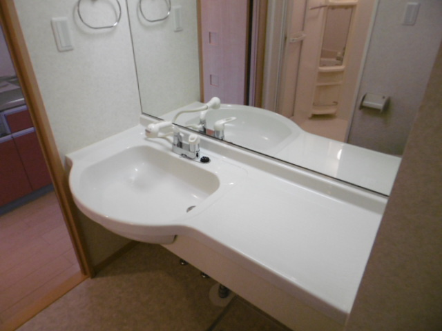 【独立洗面台】 | リヴェール石田