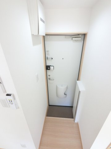 フォルトゥーナ津田沼の玄関