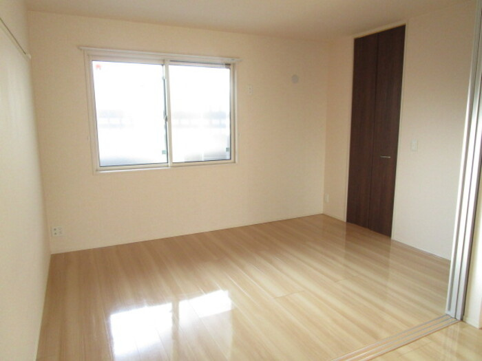 リヴェールコート 