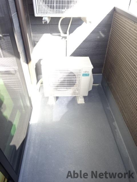 ロワゾーブルーOのバルコニー|雨の日も安心なバルコニー