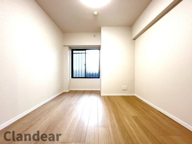 ジェム草加ガーデニアの洋室|ドキドキの新生活も、安心してスタート。ぴったりの住まいを見つけませんか？クランディアが一緒に住まい選びをサポートします‼　まずは、お気軽にお問合せください　＃クランディア