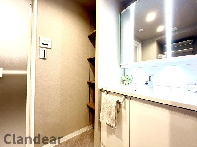 ジェム草加ガーデニアの洗面所|ドキドキの新生活も、安心してスタート。ぴったりの住まいを見つけませんか？クランディアが一緒に住まい選びをサポートします‼　まずは、お気軽にお問合せください　＃クランディア