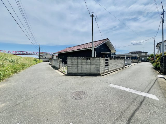 太田市南ヶ丘の前面道路含む現地写真|車の通りも少なく駐車も楽々♪