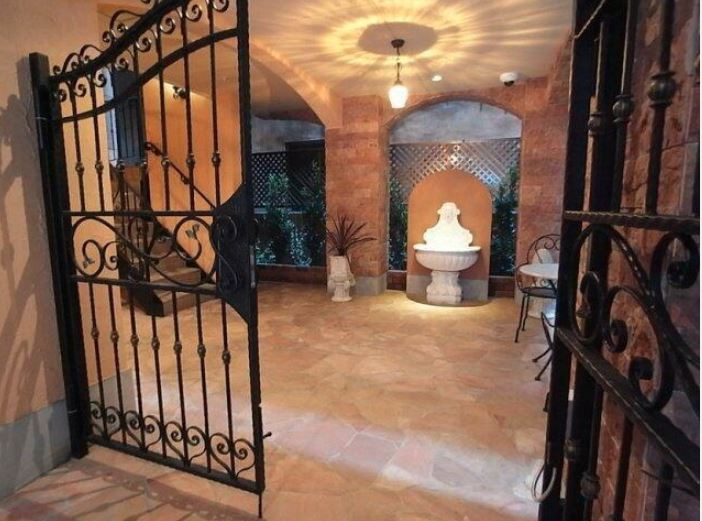 リスレーヌ蔵前のエントランス