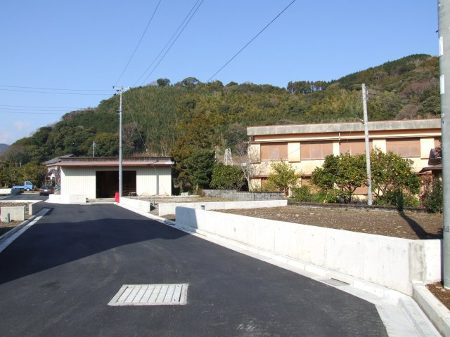 東伊豆町　片瀬の前面道路含む現地写真