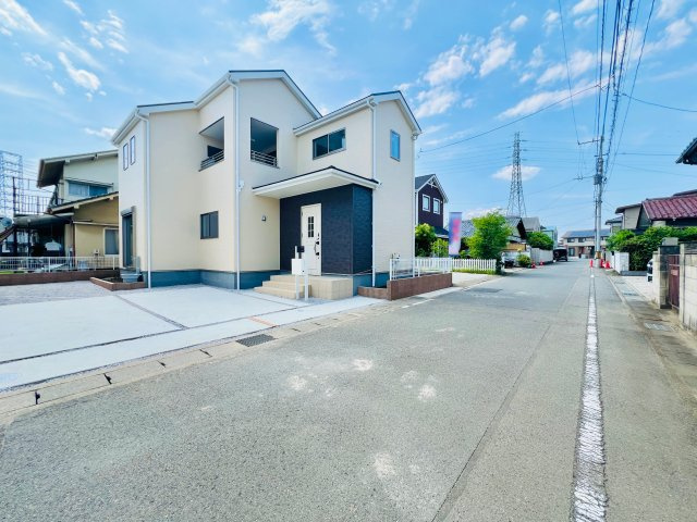 高崎江木町の前面道路含む現地写真|閑静な住宅地◎