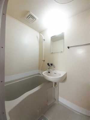 【浴室】 | サマックスコンロン | きれいなお風呂です